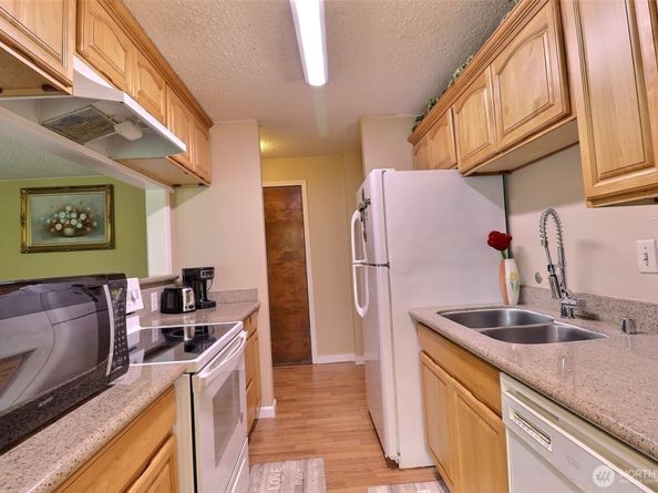 15138 65th Avenue S 109, Tukwila WA 98188