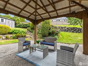 2423 Viewcrest Avenue, Everett WA 98203