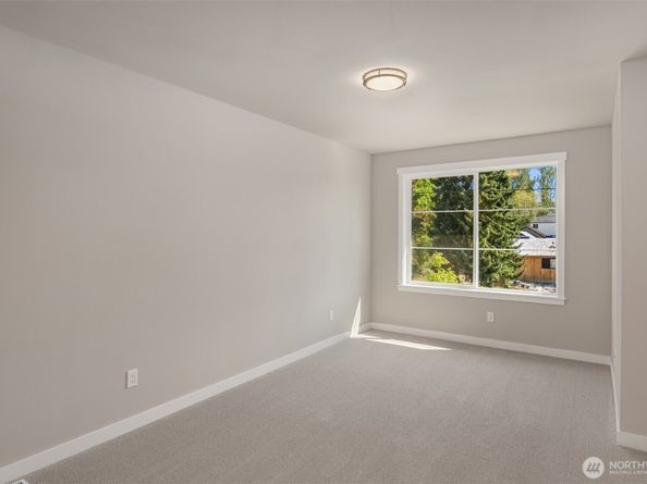 7627 10th Street SE, Lake Stevens WA 98258