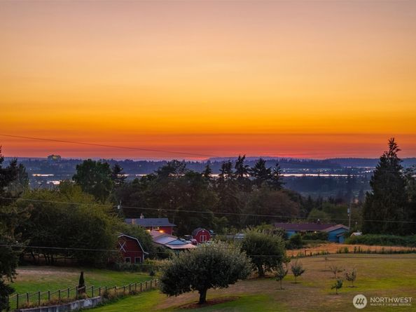 7627 10th Street SE, Lake Stevens WA 98258