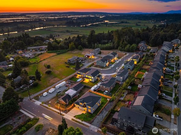 7627 10th Street SE, Lake Stevens WA 98258