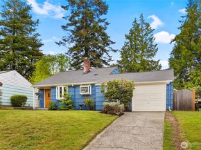 17036 14th Avenue NE, Shoreline WA 98155
