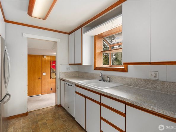 17036 14th Avenue NE, Shoreline WA 98155