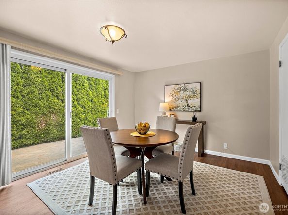 10602 NE 60th Street, Kirkland WA 98033