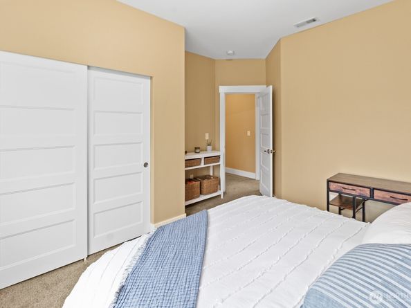2311 S 135th Lane, Seattle WA 98168