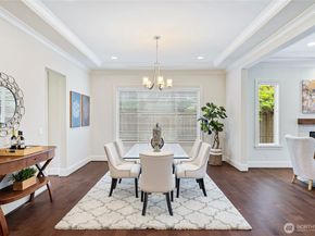 9827 NE 20th Street, Bellevue WA 98004