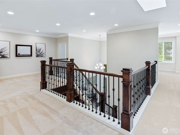 9827 NE 20th Street, Bellevue WA 98004