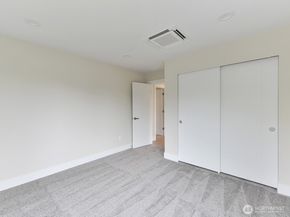 23801 100th Avenue SE, Kent WA 98031