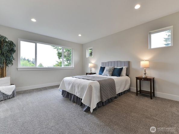 23801 100th Avenue SE, Kent WA 98031