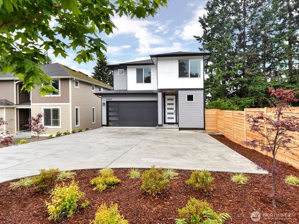 23801 100th Avenue SE, Kent WA 98031