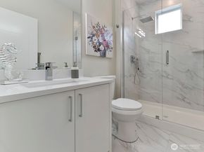 23801 100th Avenue SE, Kent WA 98031