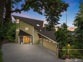 8526 E Mercer Way, Mercer Island WA 98040