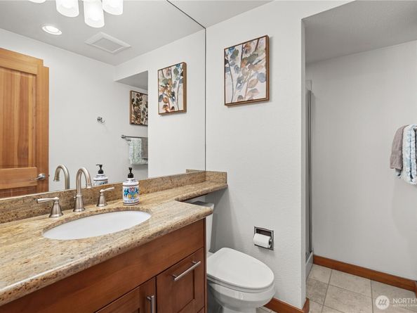 8526 E Mercer Way, Mercer Island WA 98040