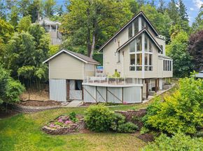 8526 E Mercer Way, Mercer Island WA 98040