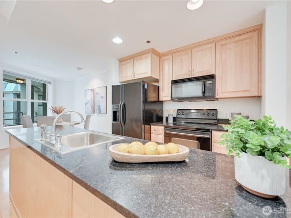 98 Union Street 513, Seattle WA 98101