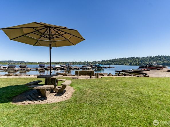 3834 175th Avenue NE E49, Redmond WA 98052