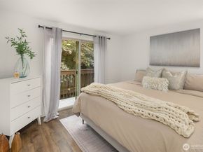 3834 175th Avenue NE E49, Redmond WA 98052