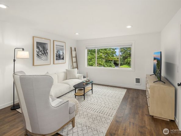 3834 175th Avenue NE E49, Redmond WA 98052