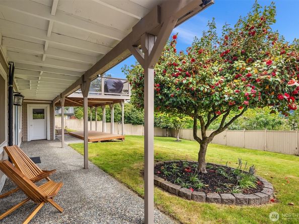 22423 3rd Avenue SE, Bothell WA 98021