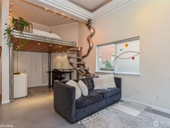 621 5th Avenue N 102, Seattle WA 98109