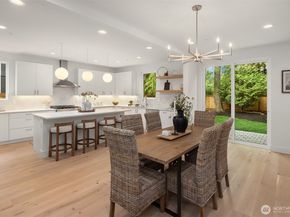 10304 NE 113th Place, Kirkland WA 98033