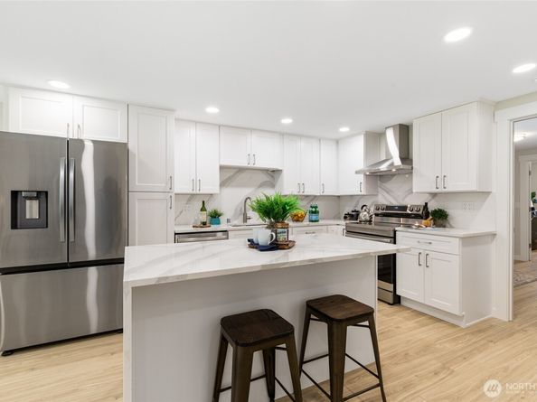20103 75th Avenue NE, Kenmore WA 98028