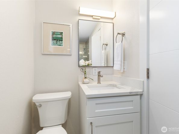 20103 75th Avenue NE, Kenmore WA 98028
