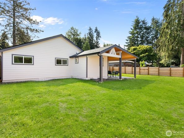 20103 75th Avenue NE, Kenmore WA 98028