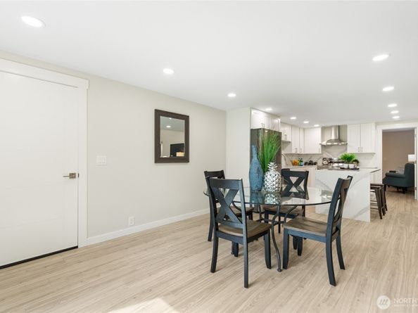 20103 75th Avenue NE, Kenmore WA 98028