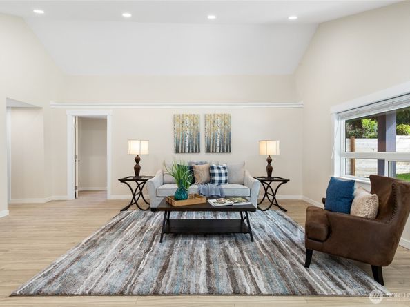 20103 75th Avenue NE, Kenmore WA 98028