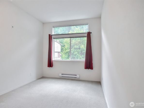 15325 SE 155th Place N5, Renton WA 98058