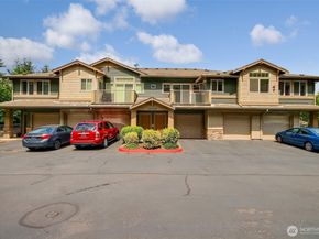 15325 SE 155th Place N5, Renton WA 98058