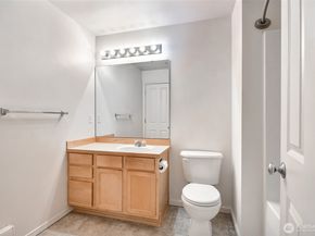 15325 SE 155th Place N5, Renton WA 98058
