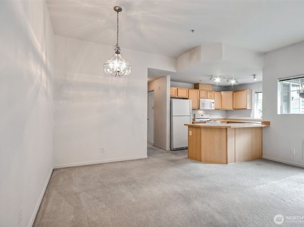 15325 SE 155th Place N5, Renton WA 98058