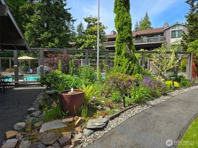 1524 NE 140th D2, Seattle WA 98125