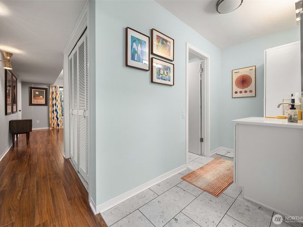 1524 NE 140th D2, Seattle WA 98125