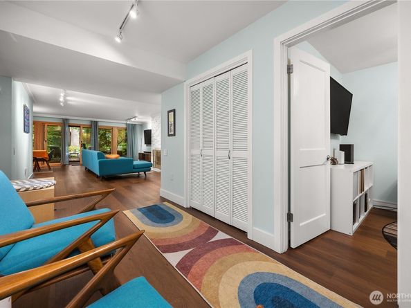1524 NE 140th D2, Seattle WA 98125