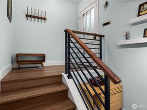 1524 NE 140th D2, Seattle WA 98125
