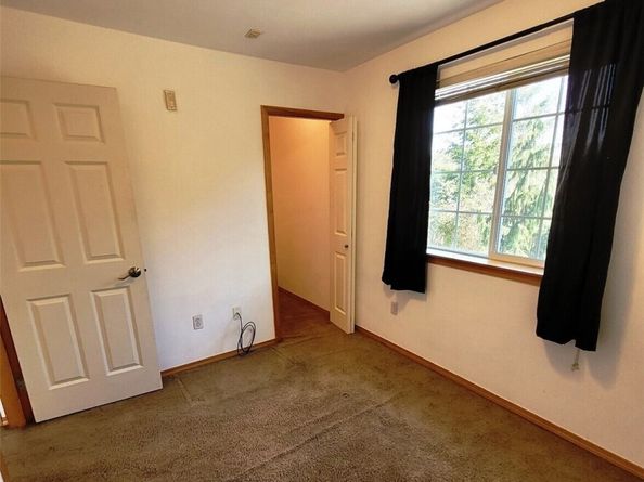 18957 108th Lane SE, Renton WA 98055
