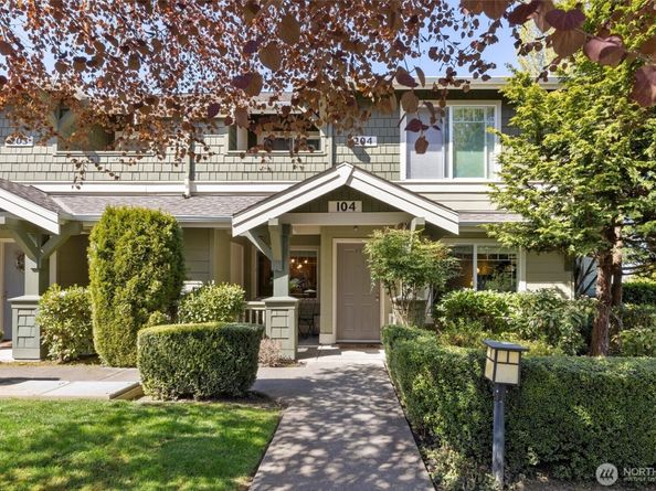1981 24th Avenue NE 104, Issaquah WA 98029