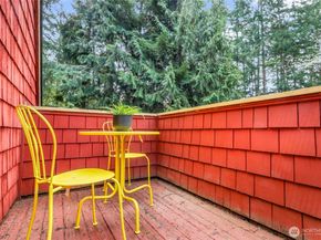 11611 73rd Place NE, Kirkland WA 98034