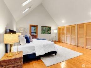 11611 73rd Place NE, Kirkland WA 98034