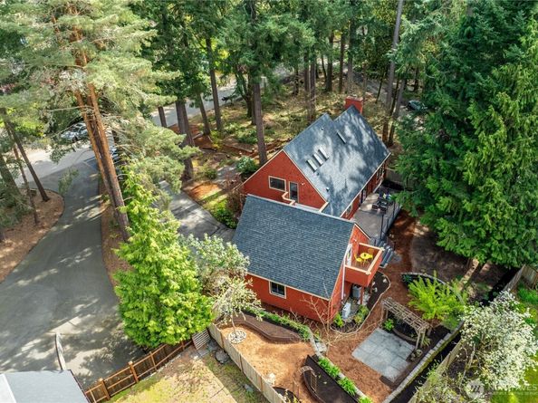 11611 73rd Place NE, Kirkland WA 98034