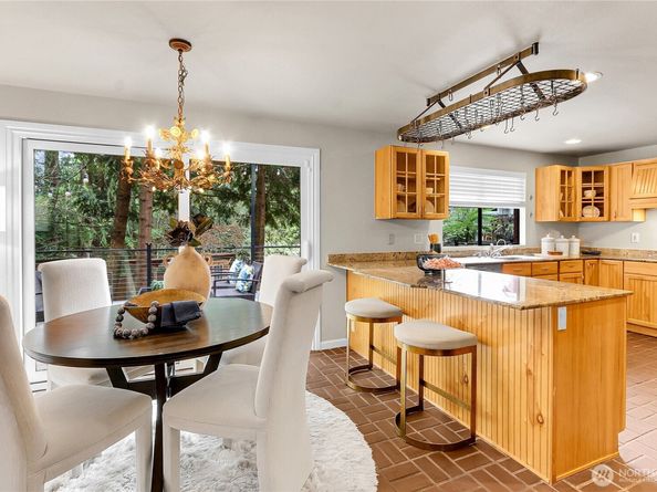 11611 73rd Place NE, Kirkland WA 98034
