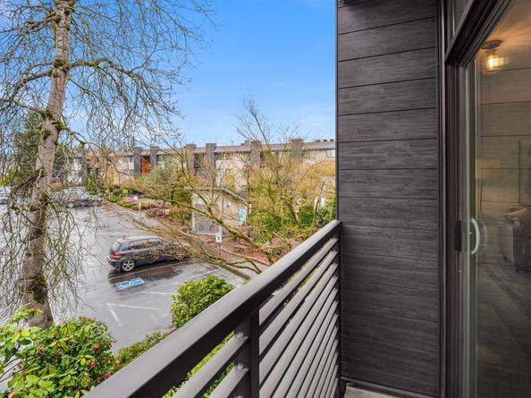 11300 1st Avenue NE 202, Seattle WA 98125