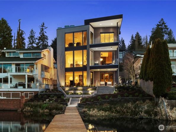 9810 SE Shoreland Drive, Bellevue WA 98004