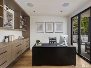9810 SE Shoreland Drive, Bellevue WA 98004