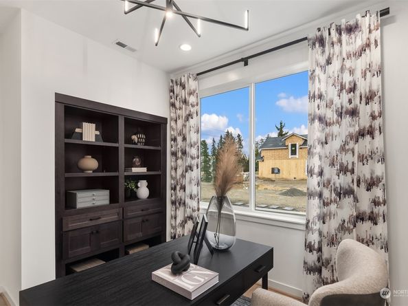 13468 (HS 9) NE 112th Place, Redmond WA 98052
