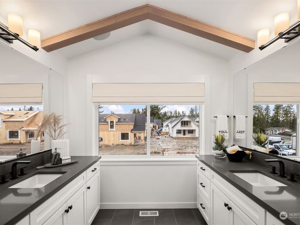 13468 (HS 9) NE 112th Place, Redmond WA 98052