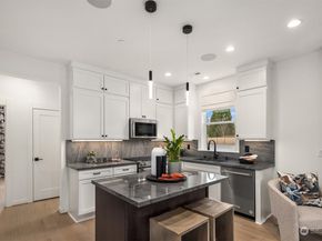 13468 (HS 9) NE 112th Place, Redmond WA 98052